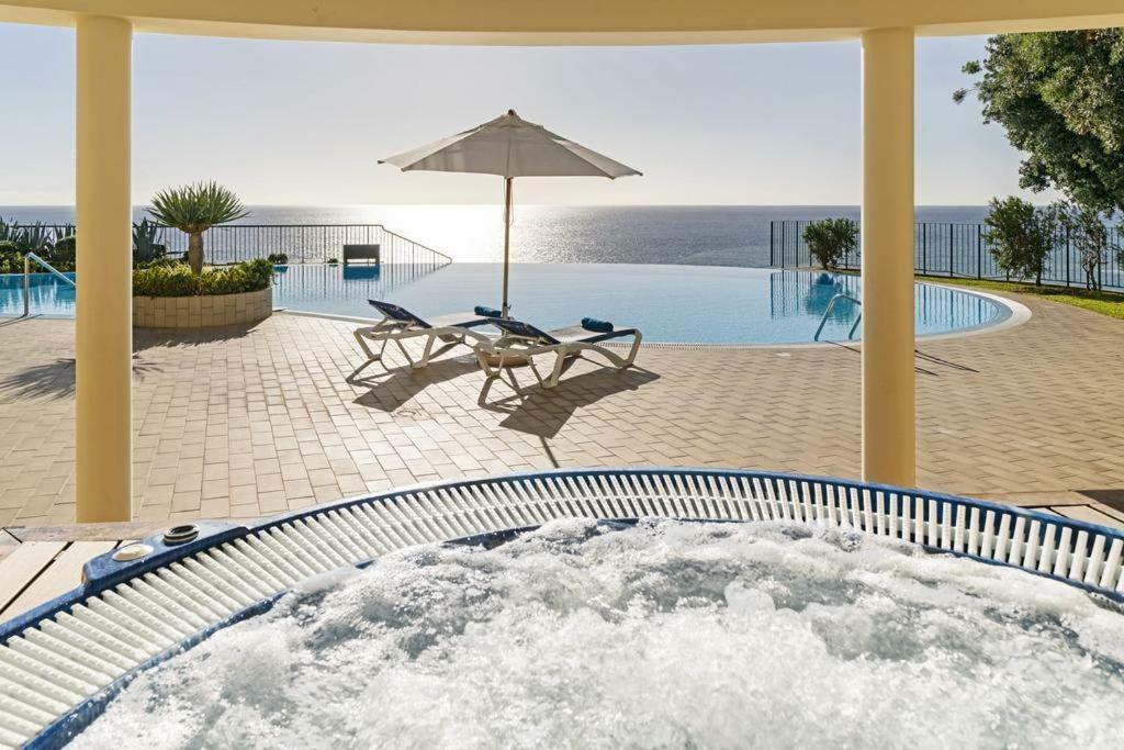 Formosa Infinity Pool Apartment Funchal  Exterior photo